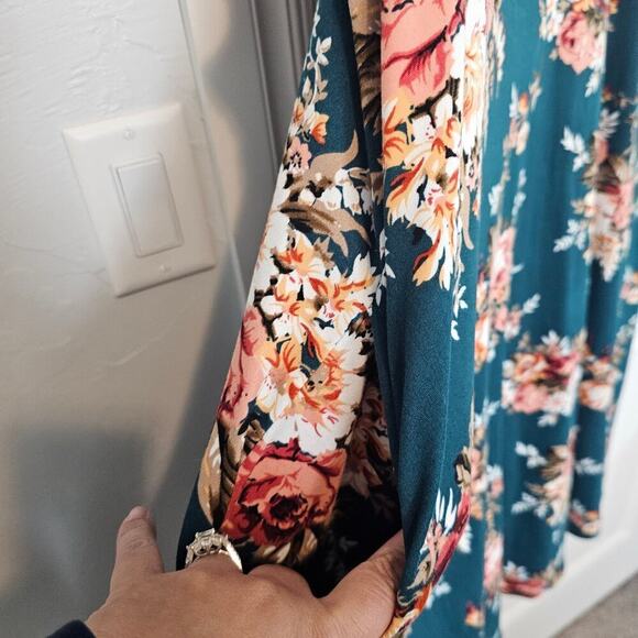 Vibe Floral Keyhole Swing Dress Womens Size 2X Green Boho Flowing Stretch Casual - Picture 6 of 11